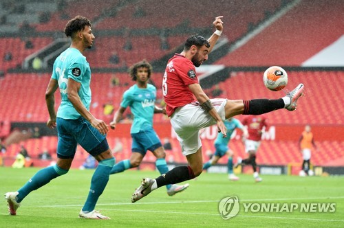 맨유, 본머스 5-2로 잡고 4연승…4위 첼시 추격 이어가