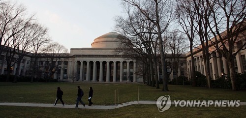 트럼프 유학생 비자제한에 거센 반발…200개大·주정부들 소송