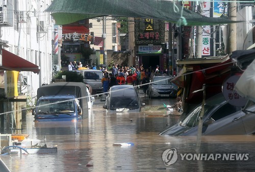 해안도시 폭우 때 만조 시기 알리는 재난문자 필요