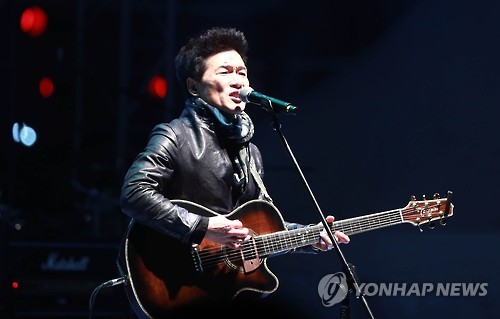 안치환 "진보의 힘은 누굴 위한 것인가"…신곡 '아이러니'