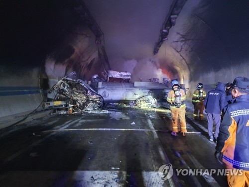 순천∼완주고속도로 사매2터널 사고는 안전불감증이 부른 '인재'