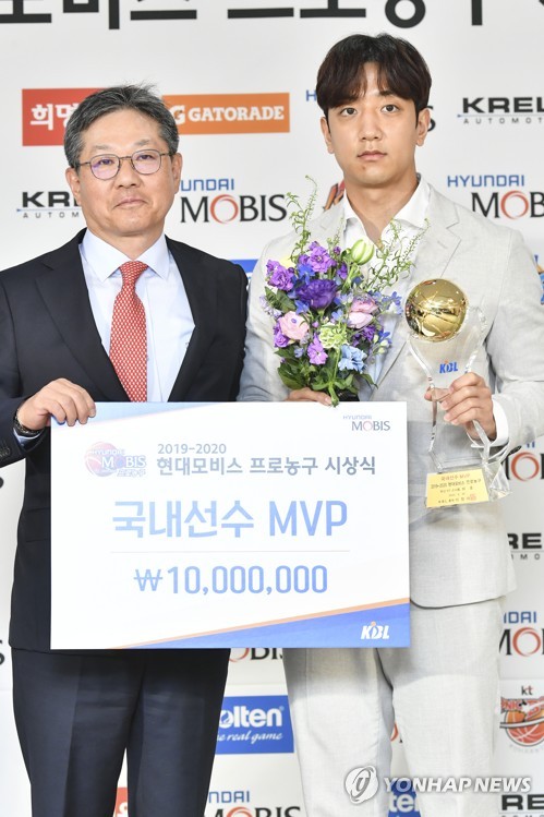 북 치고 장구 친 MVP 허훈…양홍석은 "장구 정도는 저도 한 번"