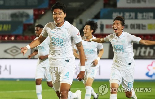 공격포인트 '10'을 넘겨라!…영플레이어상 경쟁 선두는 송민규