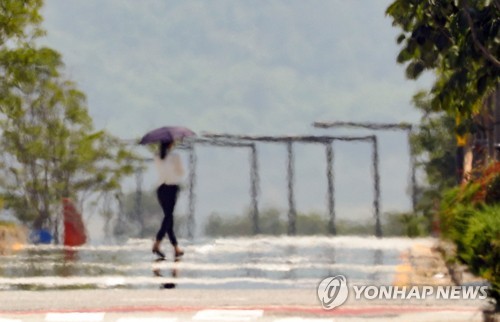 [날씨] 화요일 전국 대체로 맑고 일부 지역 폭염주의보