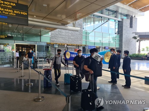 한국 기업인 4천명 베트남 코로나19 예외입국 시작