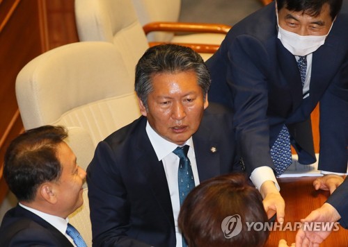 정청래, '무공천' 이재명에 "혼자 멋있기 운동" 직구