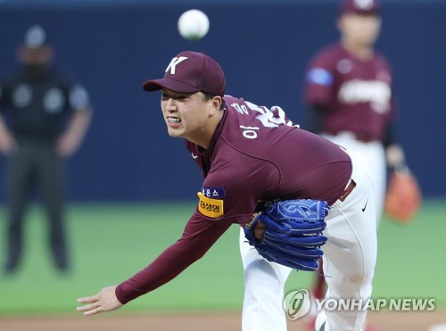 손혁 키움 감독 "이승호 활약, 포수 이지영 지분 크다"