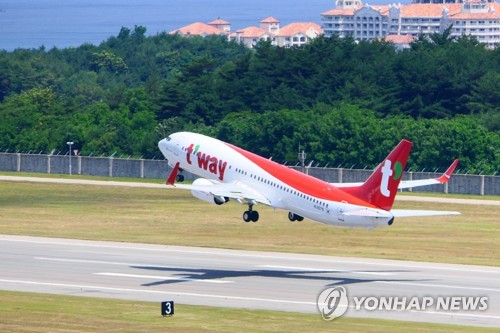 제주항공 양양∼김해 17일 첫 취항…양양공항 활성화 대책 논의