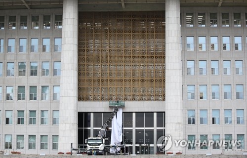 개원식 지연 '신기록'…청문회까지 겹쳐 앞날 더 캄캄