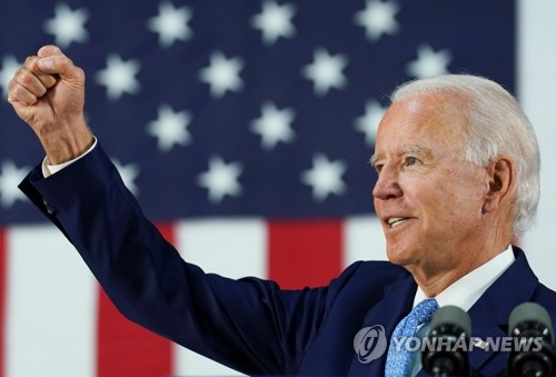 바이든 독트린…"집권 첫날 코로나국제공조·파리협약 복귀선언"