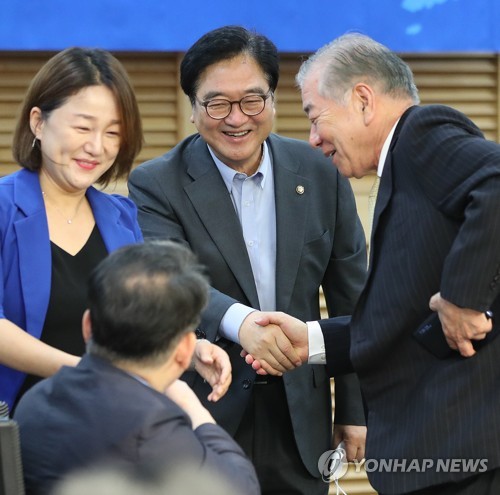 문정인 "봉숭아학당 같은 백악관…믿을 수 있을까"