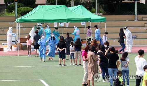 대전 느리울초 사회복무요원 부자 확진…함께 예배본 교인 검사(종합)