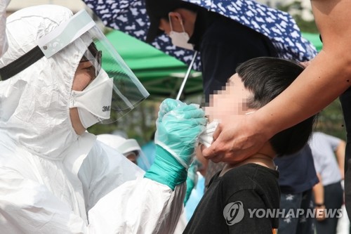 대전 학교 내 코로나 감염의심 반달 넘어…감염경로 여전히 깜깜