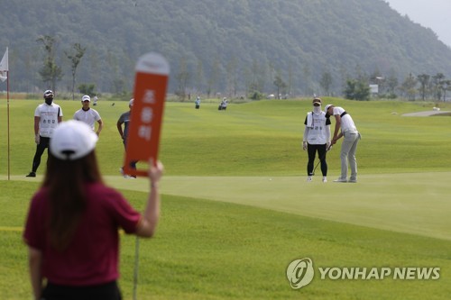 [코로나 6개월] 스포츠계도 직격탄…무관중에 구단 재정 '휘청'