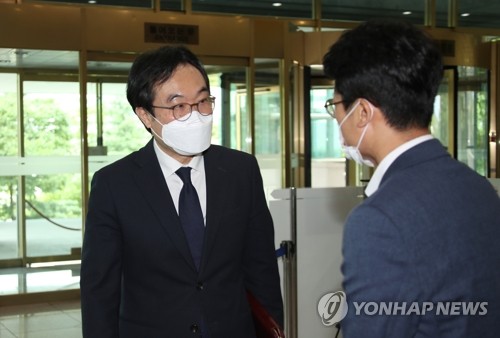 방미 후 첫 출근 한반도본부장, 중국대사와 한반도정세 논의