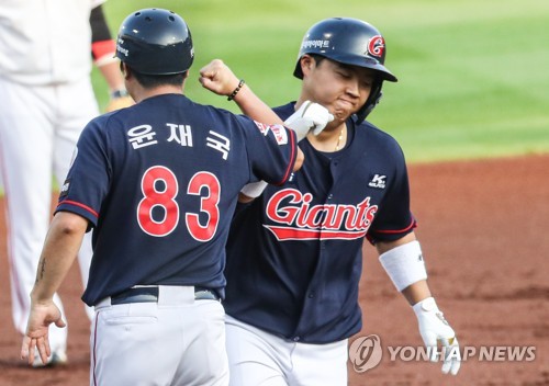 요키시·알칸타라 다승 공동 1위…노진혁·나지완 만루포