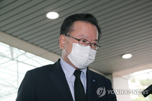 이해찬, 박원순 의혹 묻자 "예의가 아니다" 버럭