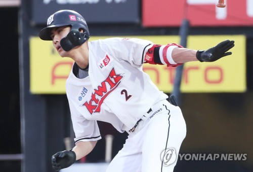 kt 심우준 "'심스틸러' 별명처럼 팬들 마음 훔쳐야죠"