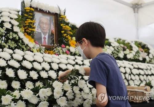 한국군 첫 4성 장군 백선엽…인천에서 교육 사업자로도 활동