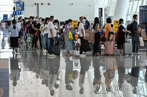 유학생 등 중국 입국 길 열린다…내달부터 비자 발급(종합)