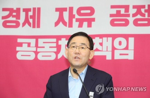 주호영 "문대통령, 백선엽 장군 조문 안해 유감"