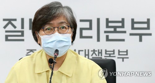 해외유입발 지역전파 위험 없다더니…"2차 감염 3∼4건 확인"