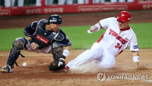 두산 포수 박세혁, 5일 만에 1군 복귀…일단은 대타 대기