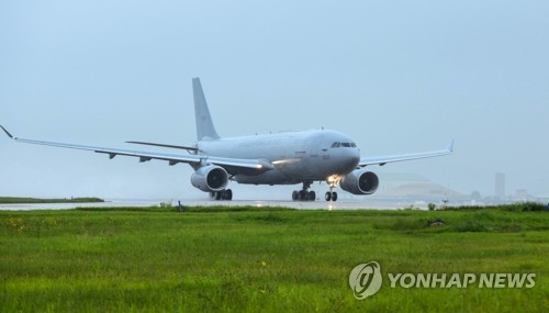 이라크 파견 근로자 태운 공중급유기 인천공항 도착(종합)