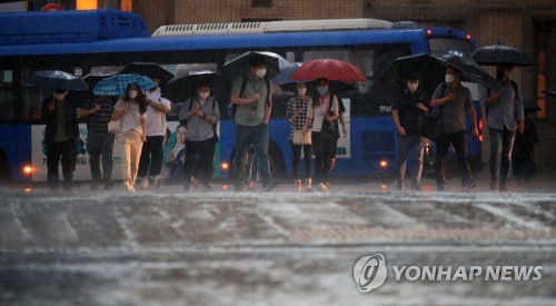 7월 하순 기록적 폭우…울진 등 하루 강수량 역대 최다