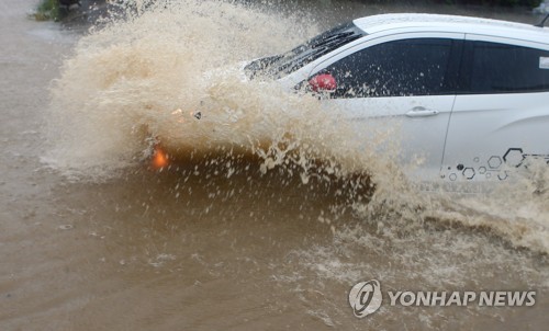 7월 하순 기록적 폭우…울진 등 하루 강수량 역대 최다