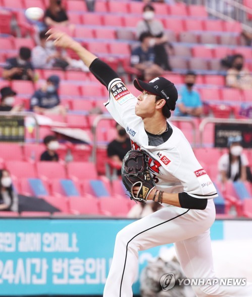 NC 구창모와 대등하게 싸운 kt 김민수 "관중 '덕분에'"