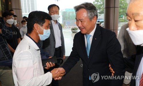 故 최숙현 선수 아버지 "김규봉과 장 선수, 인정하고 사과하길"