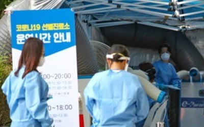 아파트·골프장 일상 곳곳 감염확산…"바이러스 전파력 더 세져"