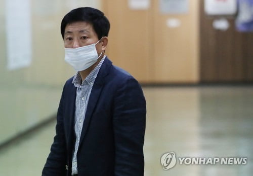 통일부, 대북전단 살포 '박상학 형제' 단체 법인취소