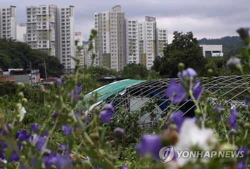 그린벨트 해제 후보지는 '조용'…태릉골프장 인근은 '화색'