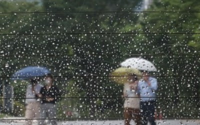 전국 곳곳 호우특보…제주는 열대야