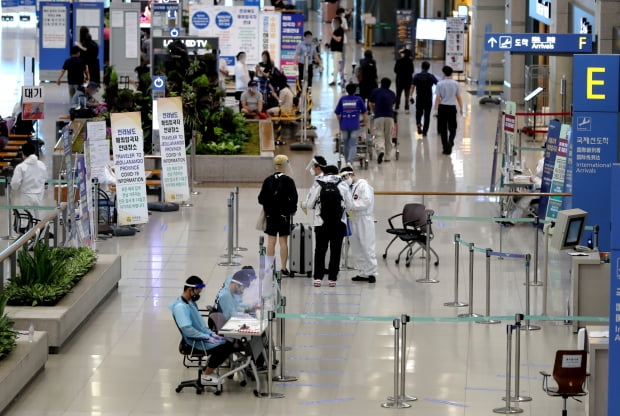 7일 오후 인천국제공항1터미널 입국장의 모습. 사진=뉴스1