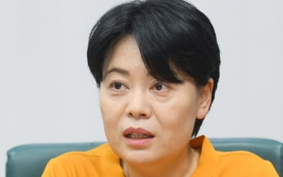 [단독] 윤희숙 "대학 진학 7세 이전 결정되는데, 文 정부는 방치"