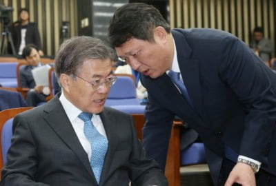 [속보] 靑수석 일부교체…정무수석 최재성, 민정수석 김종호