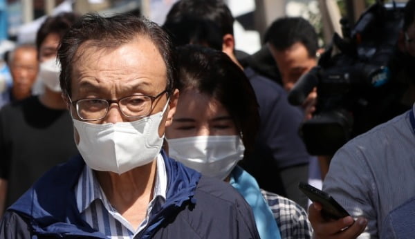 이해찬 더불어민주당 대표가 13일 강원 철원군 동송읍 이길리를 방문하고 있다. /사진=연합뉴스