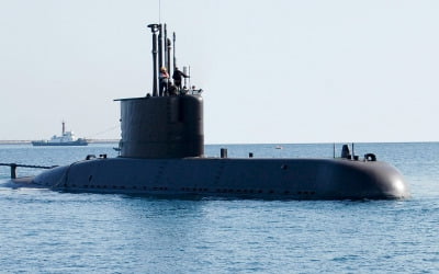 동해는 '잠수함 천국'…한국, 핵잠 건조 능력은? [여기는 논설실]