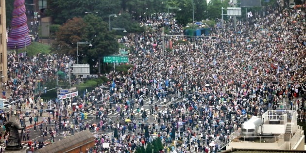 지난 15일 서울 광화문에서 열린 '광복절 집회'에 참석한 보수단체 및 종교단체 회원들. / 사진=뉴스1