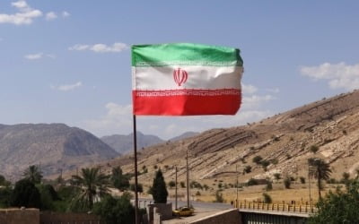 이란, IAEA에 추가 핵 의심시설 사찰권 허용한다
