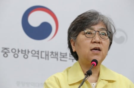 여당 의원도 인용하는 '코로나 지라시'…질본 "사전유출 고민"