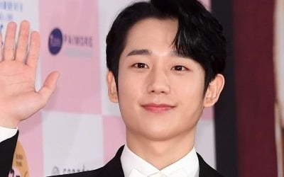 정해인 측 "'설강화', 제안 받은 여러 작품 중 하나"…블랙핑크 지수·김혜윤과 만날까