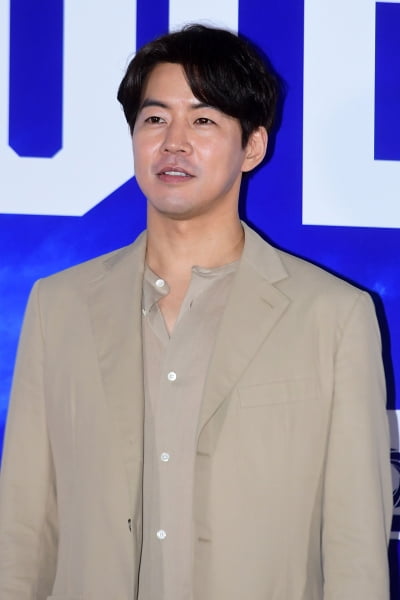 [포토] 이상윤, '부드러운 미소'