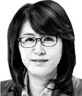 [이혜정의 교육과 세상] 미래 교육 개혁의 핵심이 시설 개선인가?