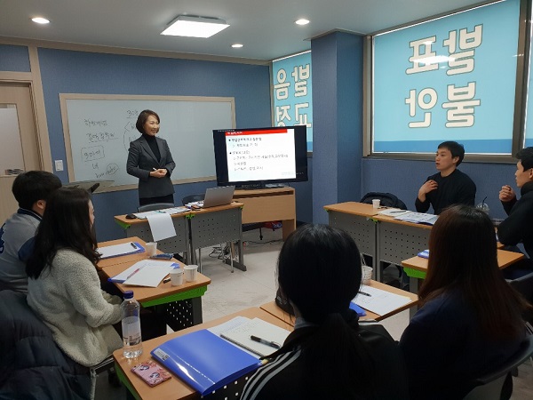 [2020 한국품질만족도 1위] 면접&#8231;스피치 전문 교육, 핀스피치학원