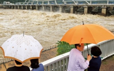 [포토] 수도권 호우…수문 연 팔당댐