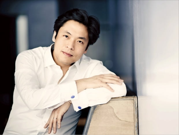 베토벤 후기 소나타 3곡 연속 연주로 다음달 전국 투어에 나서는 피아니스트 김선욱.  빈체로  제공 